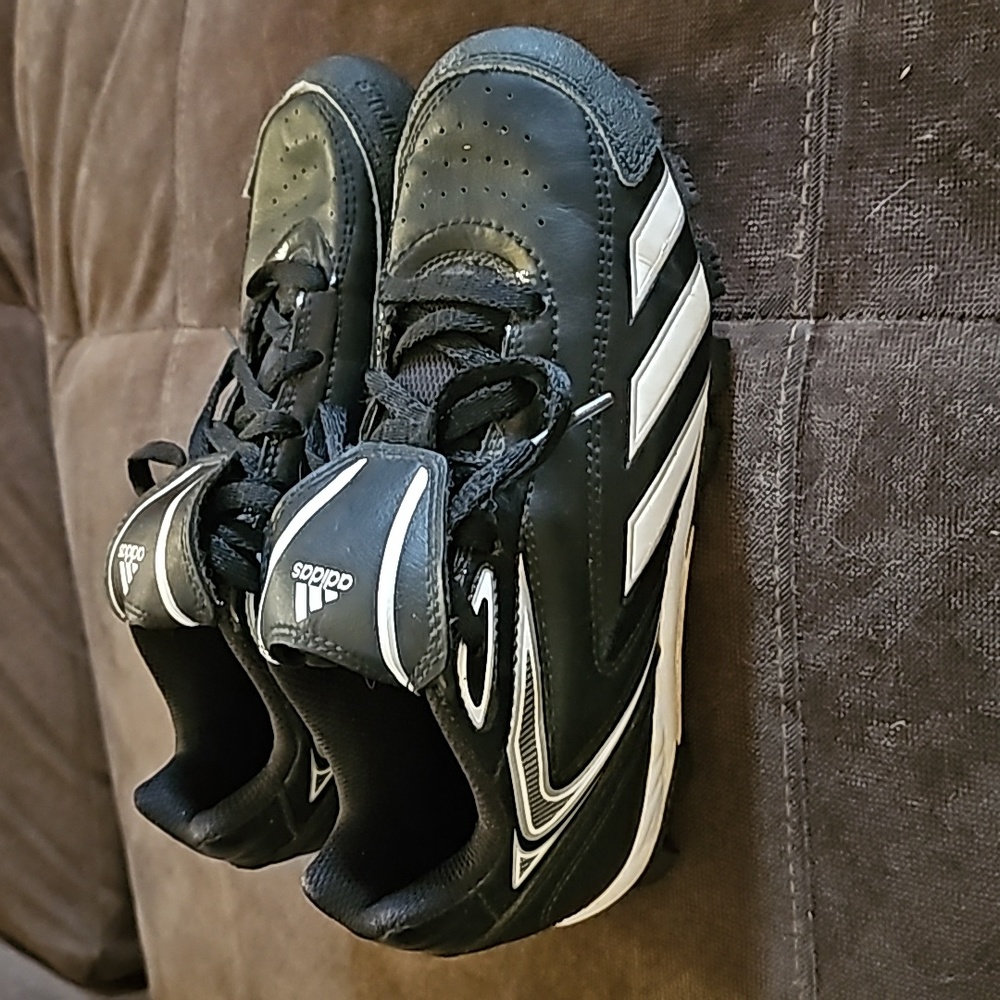 Adidas baseball shoes